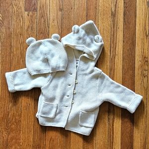 🌈 2/$15 - Baby Gap Toddler Knit Bear Sweater